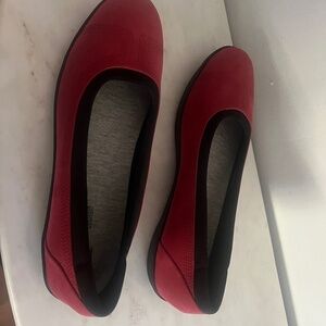 Clarks Cloud Steppers (red) - size 10 M